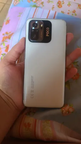 vendo celular xiaomui poco s5 usando tela trincada