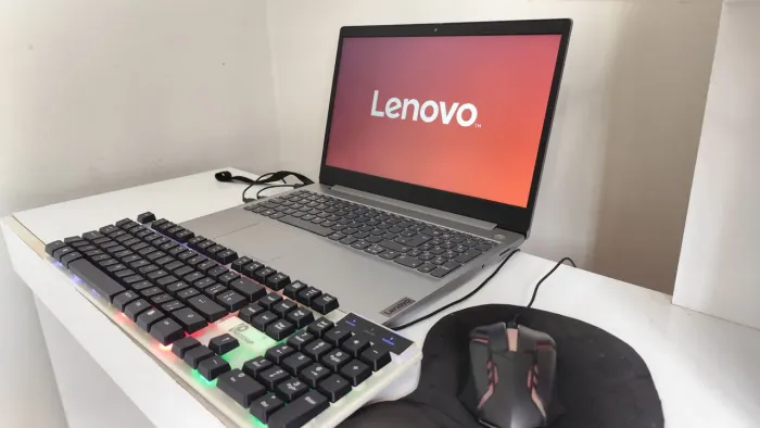 Notebook Lenovo IdeaPad 3 i5 10ª Geração | 8GB RAM | SSD 238GB + Teclado RGB + Mouse