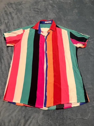 Camisa Manga Curta Listrada Colorida estilo Vintage