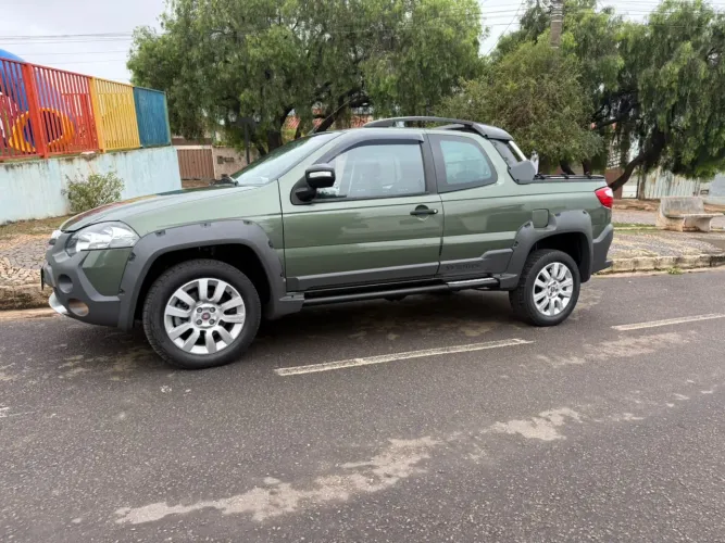 Fiat Strada Adventure1.8/ 1.8 Locker Flex CD 2014