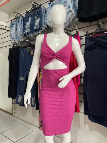 Vestido longo canelado com decote lilás 