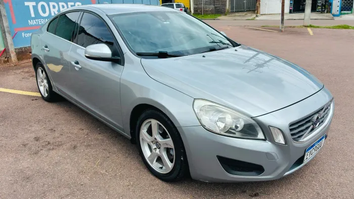 Volvo S60 T-4 1.6 180cv 4P 2012