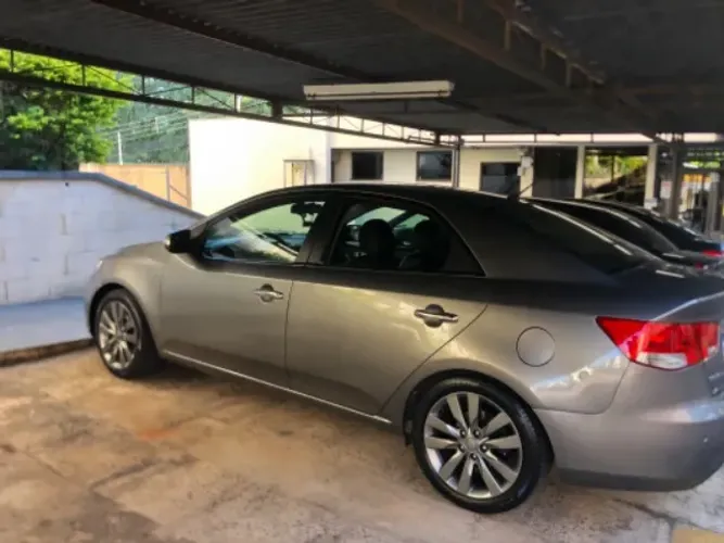 Kia Motors Cerato 1.6 16V Aut. 2011