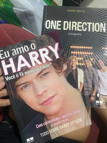 Kit Livros editora Best Seller: a biografia One Direction + Eu amo o Harry