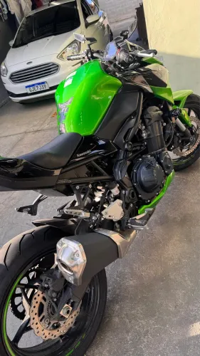 Z900