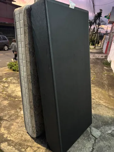 Cama box de solteiro ou colchão