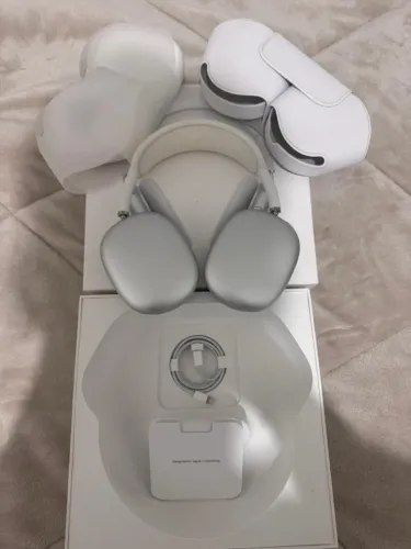AirPods Max