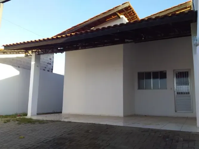 Casa renovada de 3 quartos, 100m² - Loteamento Juruá