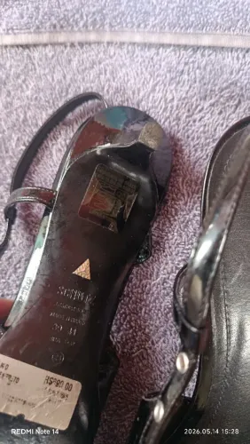 Vendo Scarpin slingback feminino em verniz 