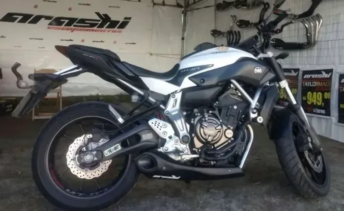 ESCAPAMENTO ESPORTIVO ARASHI PARA YAMAHA MT07