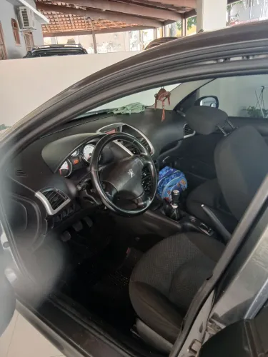 Peugeot 207 XR 1.4 Flex 8V 5P 2012