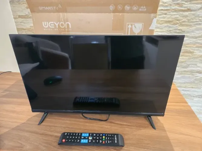 Smart TV 24" WEYON Android TV HD Wi-Fi - Na Caixa / Usada apenas 2 vezes!