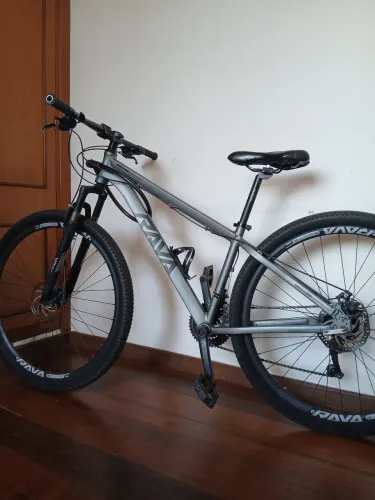 Bicicleta Bike RAVA aro 29 alumínio freio à disco 