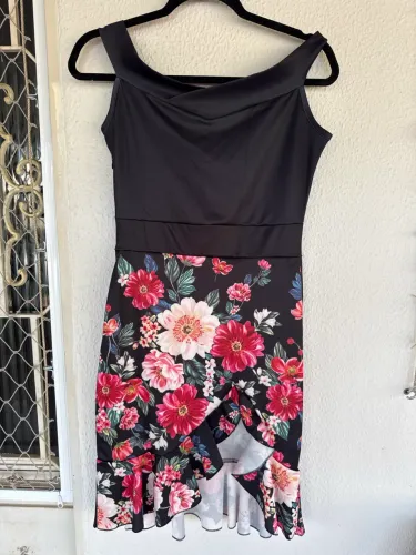 Vestido Floral Elegante Feminino - Estampa Floral -
