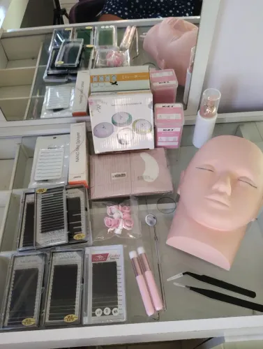 KIT EXTENSÃO DE CÍLIOS PARA TREINO
