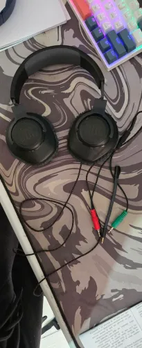 Fone Jbl quantum 100