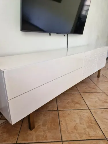 Rack Móvel de sala branco