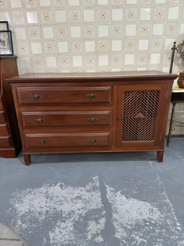 Cômoda com 1 porta