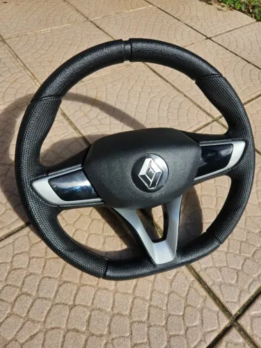 Volante esportivo Renault