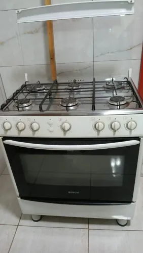 Vendo fogão Bosch 6 bocas tampo de inox. 400