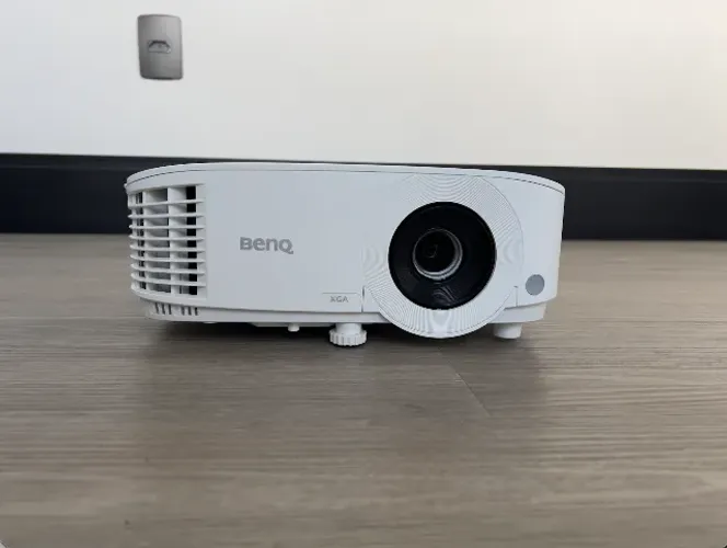 Projetor BenQ MX611 XGA 4.000 Lúmens Multi HDMI Branco