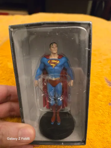 Lote miniatura Marvel e DC