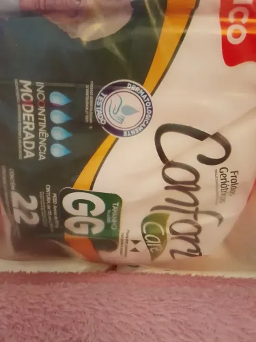 Fralda geriátrica confort GG , apenas 15 reais o pacote com 22 unidades 