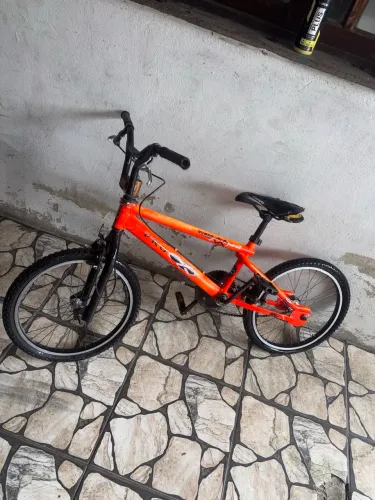 Bike raridade bmx pro X (LEIA A DESCRIÇÃO)