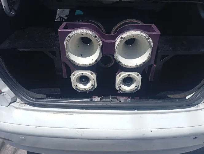 Som completo de carro 