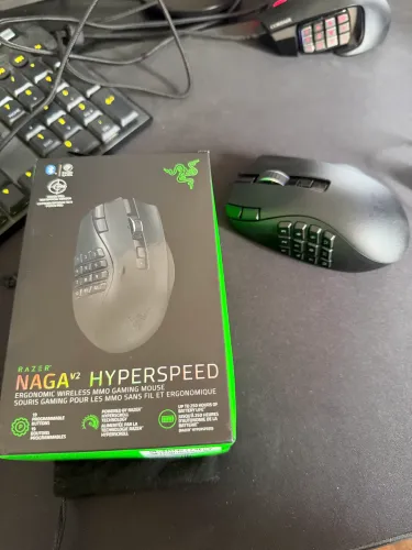 Mouse Razer Naga V2 Hyperspeed