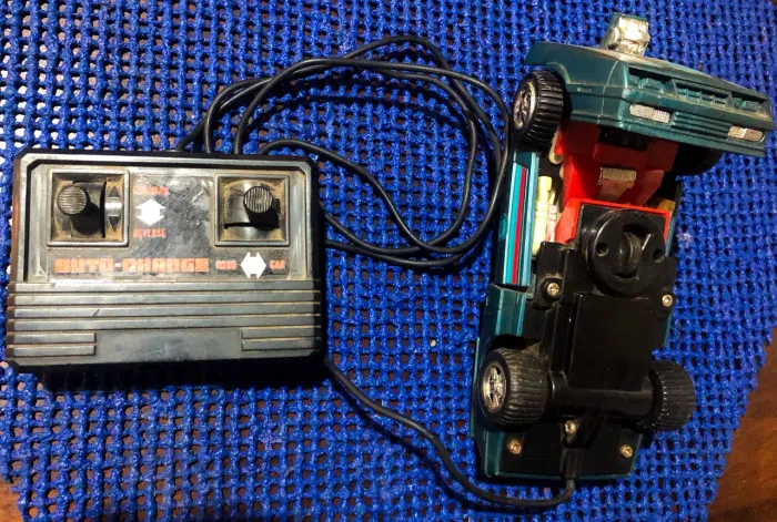 Brinquedo Antigo Auto Change Robo Car Anos 80