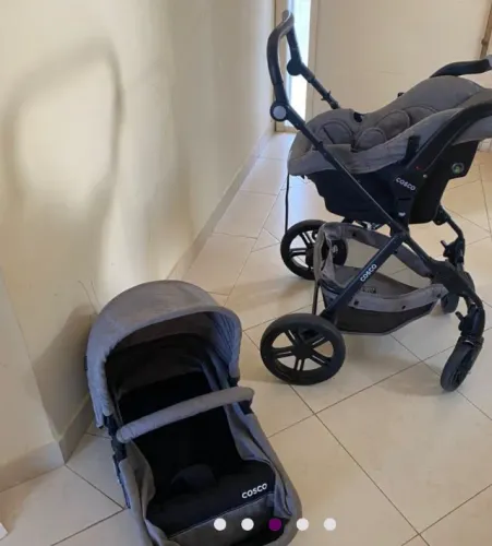 Carrinho de Bebê + Bebê Conforto 