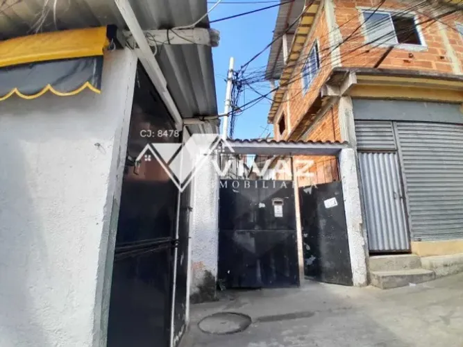 Oportunidade! Casa de Vila com 01 Quarto e Quintal + kitnet em cima no Engenho Novo