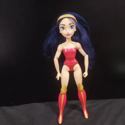 Boneca Mulher-Maravilha DC Super Hero Girls Mattel (usada)