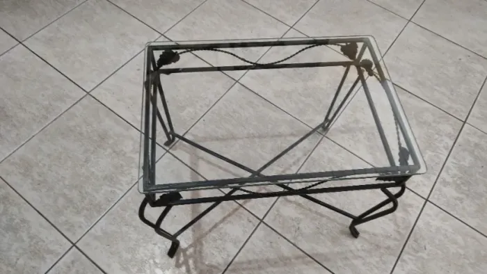 Mesa de Centro ou Canto para Sala