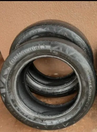 Vendo 2 pneus continental 175/65 R14