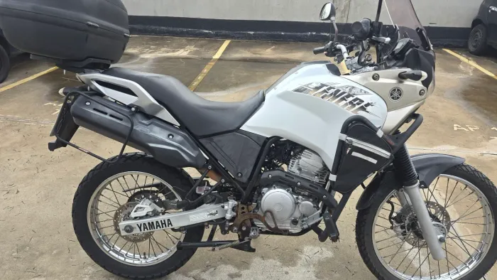 Yamaha Ténéré 250 2016 | Revisada | Baú GIVI + Alforges