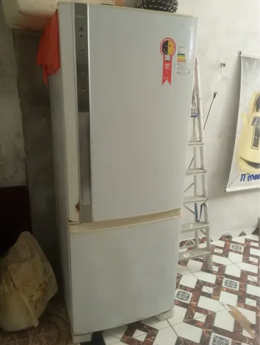 Geladeira Panasonic usada