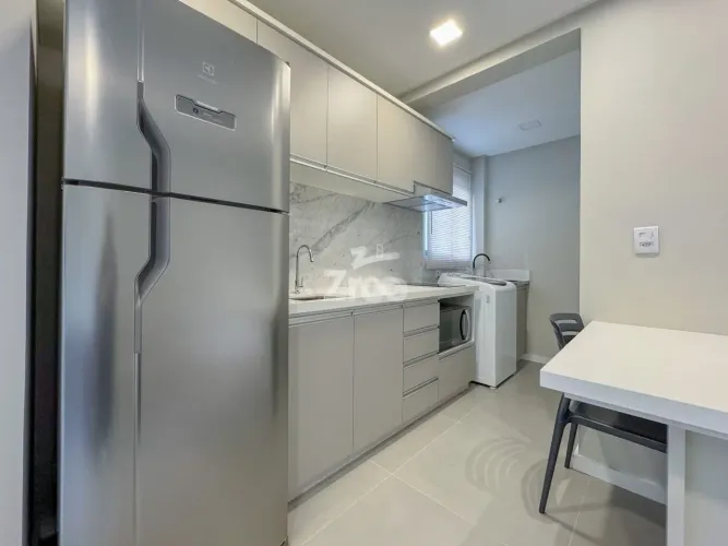 Apartamento com 1 dormitório para alugar, 48 m² por R$ 2.400/mês - Velha - Blumenau/SC