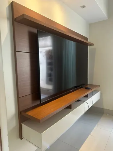 PAINEL DE TV DE MADEIRA ATÉ 75 POLEGADAS