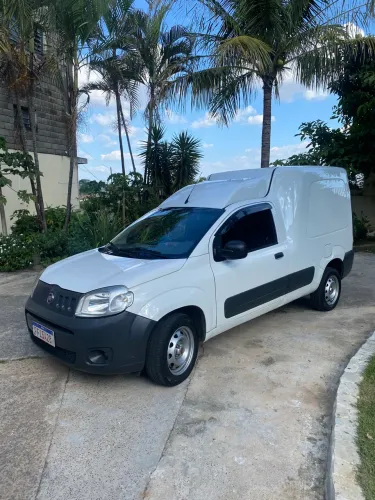 Fiat Fiorino Furgão Work. Hard 1.4 Flex 8V 2P 2017