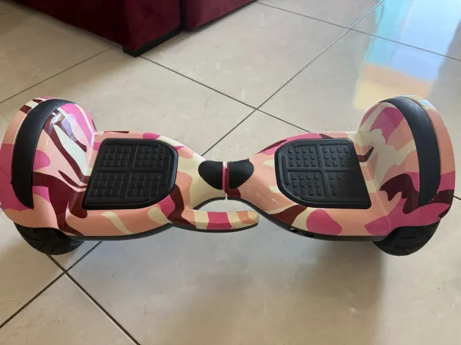 Vendo Hoverboard paguei 900 nele está novo