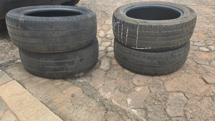 4 pneus 205/55/16 usados