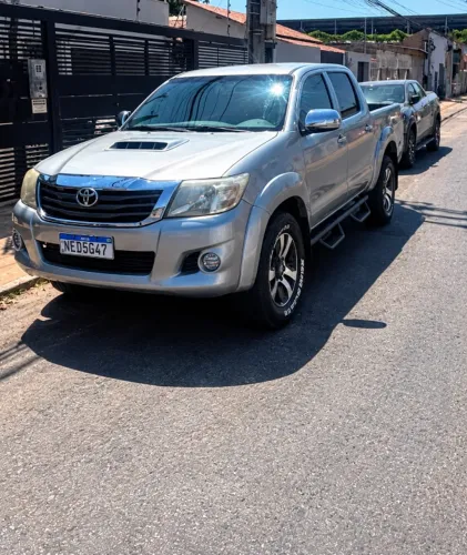 Toyota Hilux CD D4-d 4X4 2.5 16V 102cv TB Dies. 2009