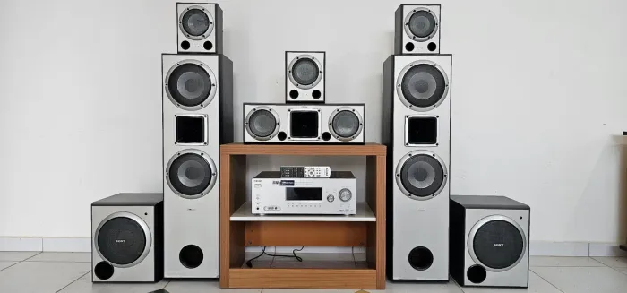 Sony Muteki 1.510W (Bluetooth instalado) Ótimo estado.