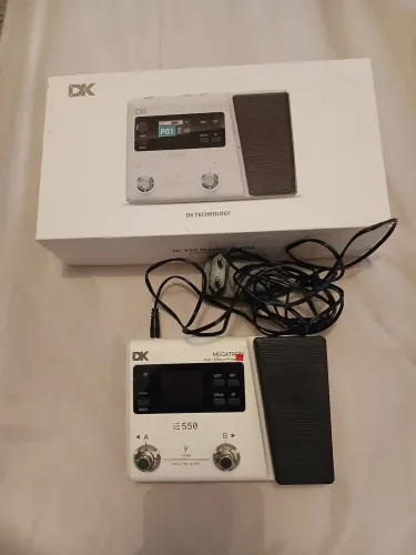 Pedaleira DK iE 550 nova caixa tel *