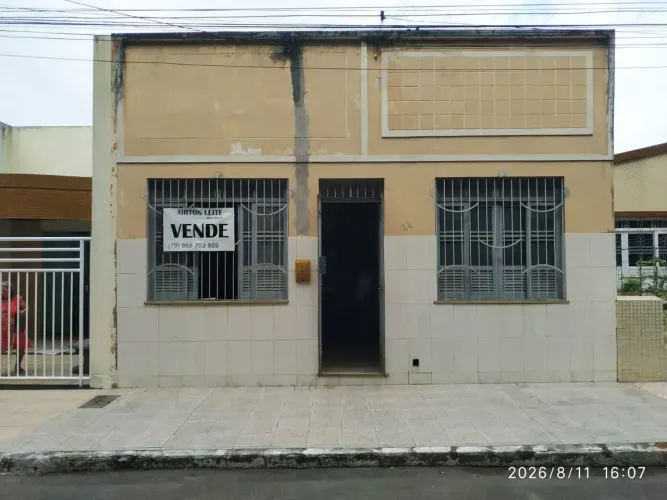 Imóvel para venda possui 130 metros quadrados com 3 quartos em Centro - Nossa Senhora das