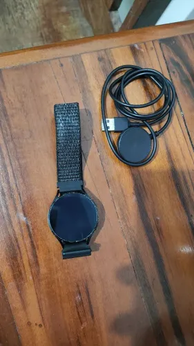 VENDO SAMSUNG WATCH 4- VALOR 350,00