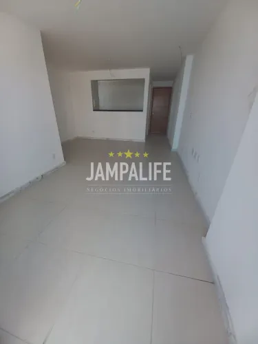 Apartamento com 03 Quartos no Jardim Luna