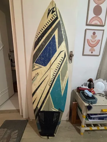 Prancha Romeu Cruz 35 L, acompanha quilhas